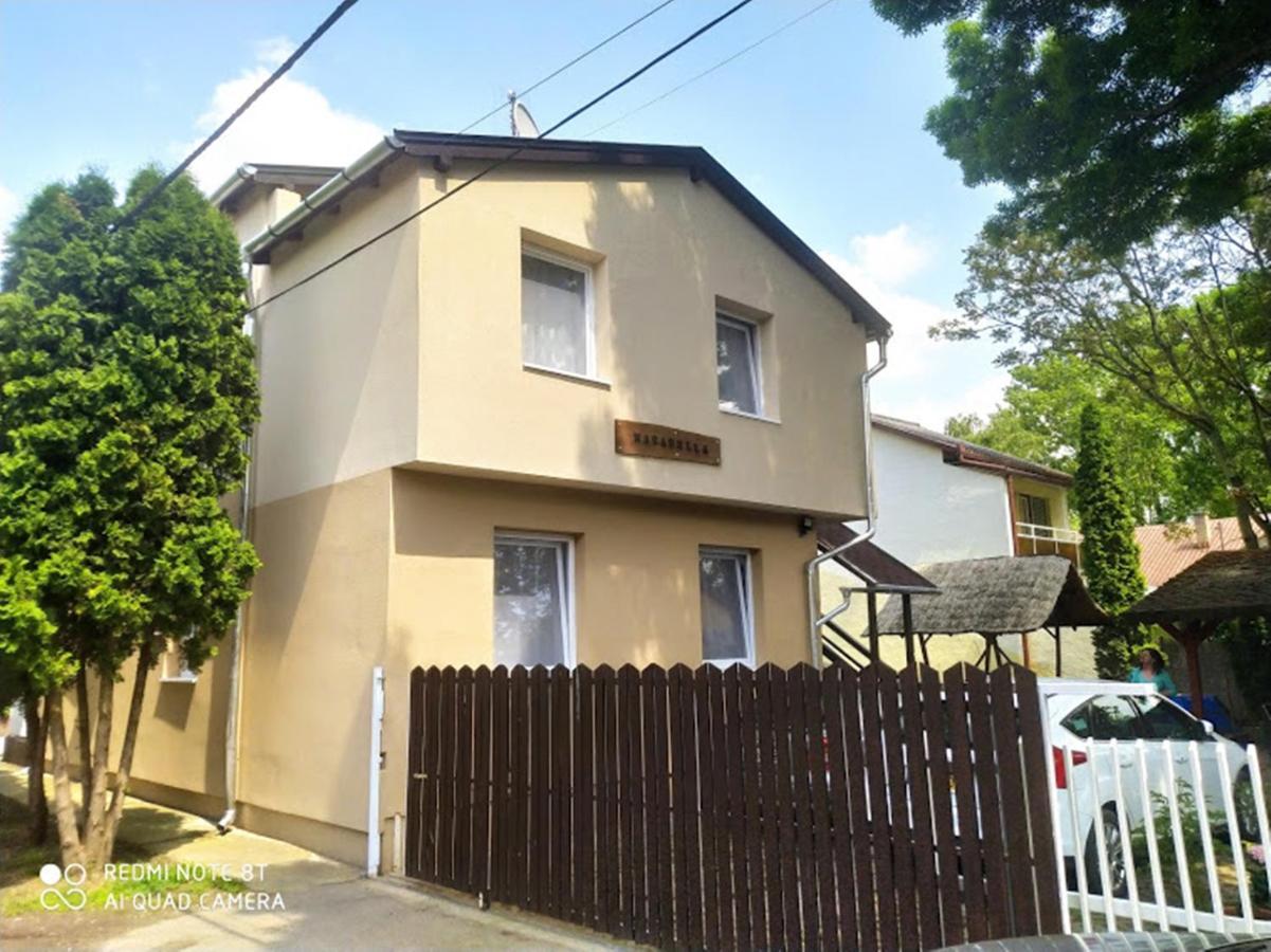 Marabella Apartmanok Hajduszoboszlo Exterior photo