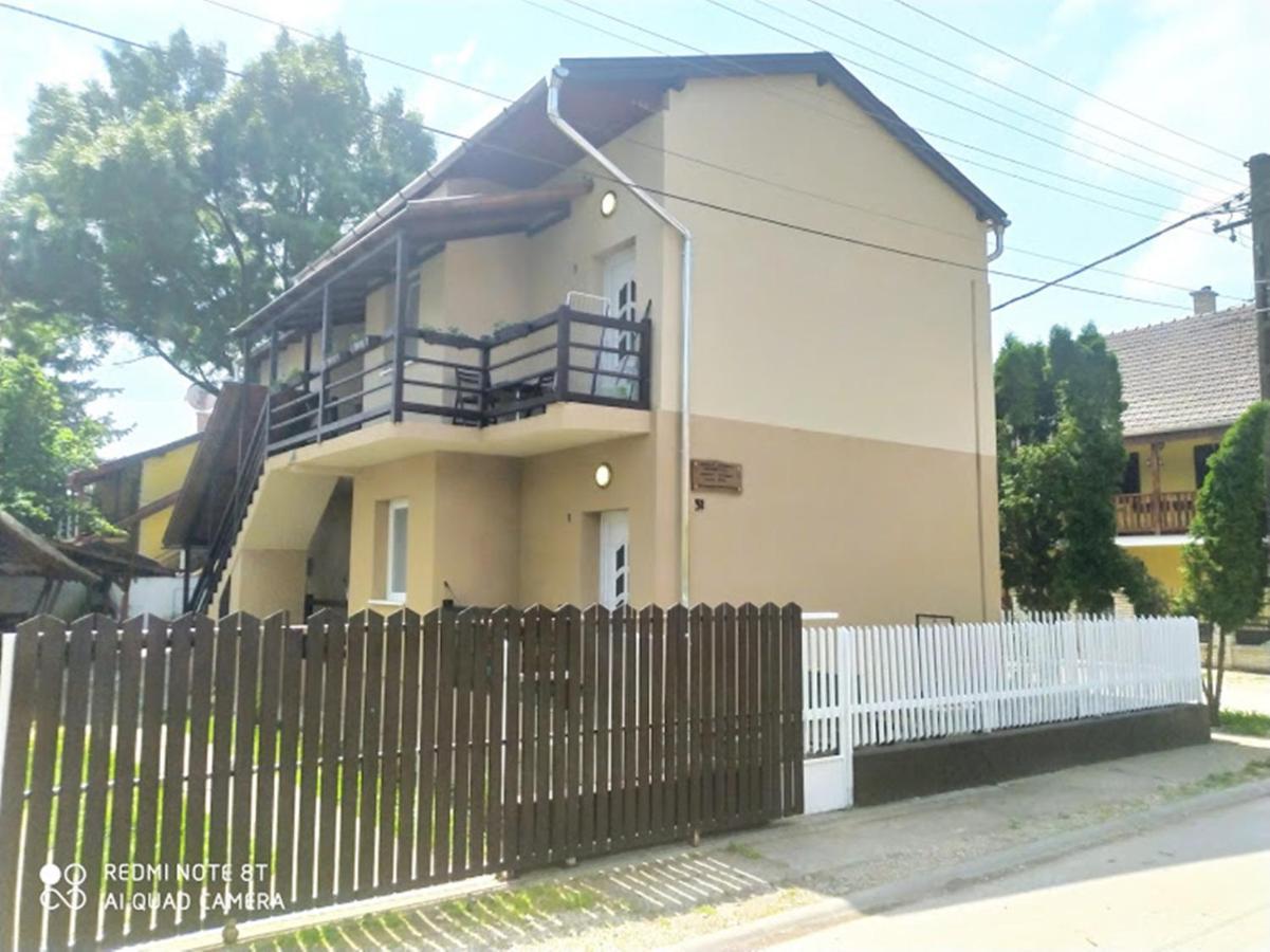 Marabella Apartmanok Hajduszoboszlo Exterior photo